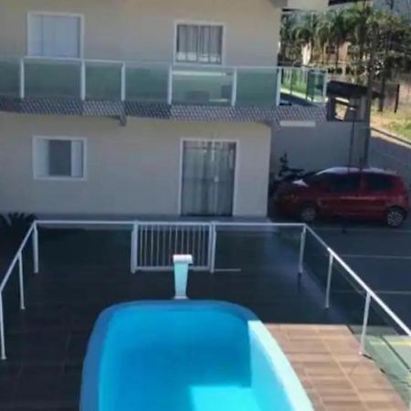 אובטובה Apartamento Encantador Com Piscina מראה חיצוני תמונה